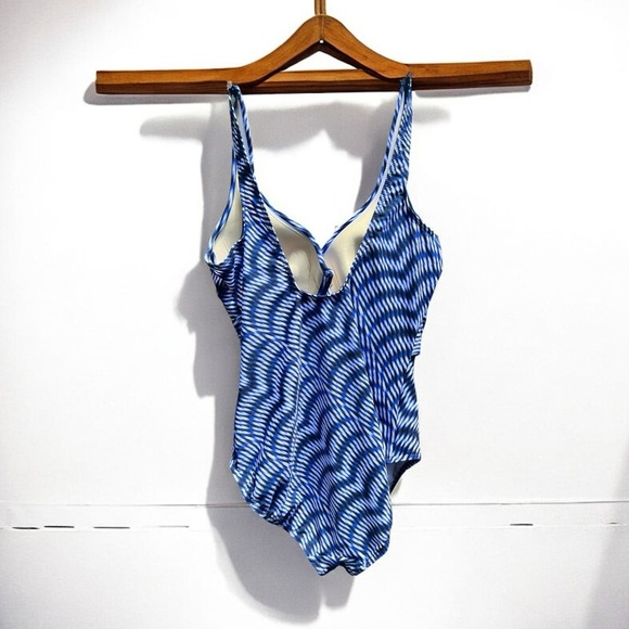 🌻NEW NWOT Miraclesuit Blue Hypnotique Bette Underwire Swimsuit Size 14 | $180 - Picture 5 of 10